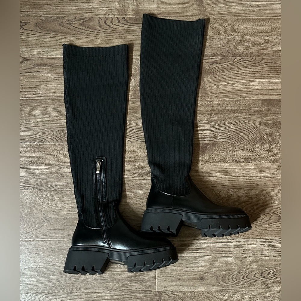 Simmons London Reign Knitted Boots 6